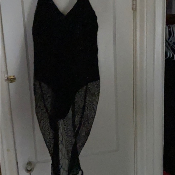 Too small - Picture 2 of 2